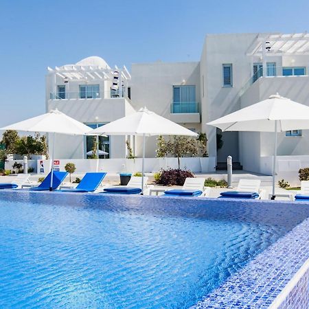 Blue Diamond Beach Villas بافوس المظهر الخارجي الصورة