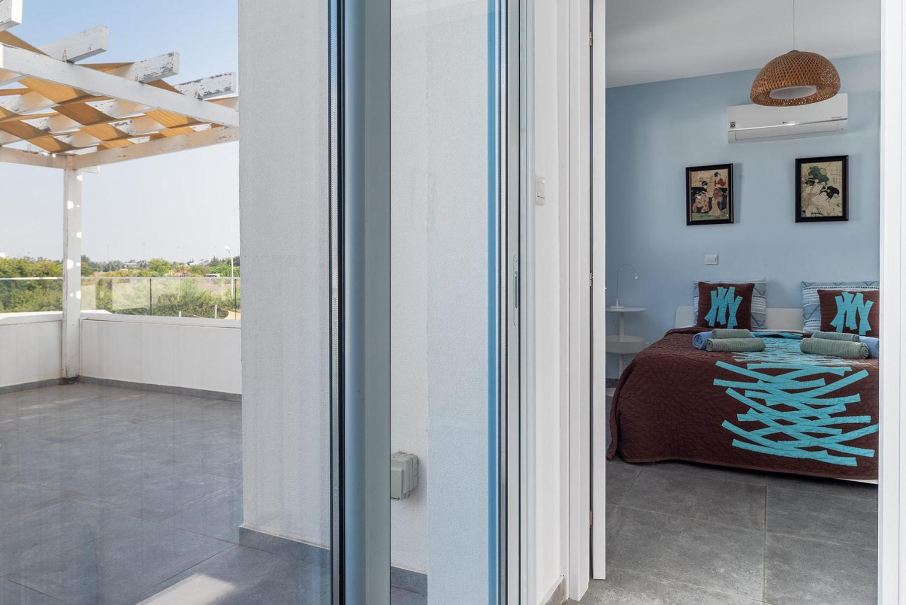 Blue Diamond Beach Villas بافوس المظهر الخارجي الصورة