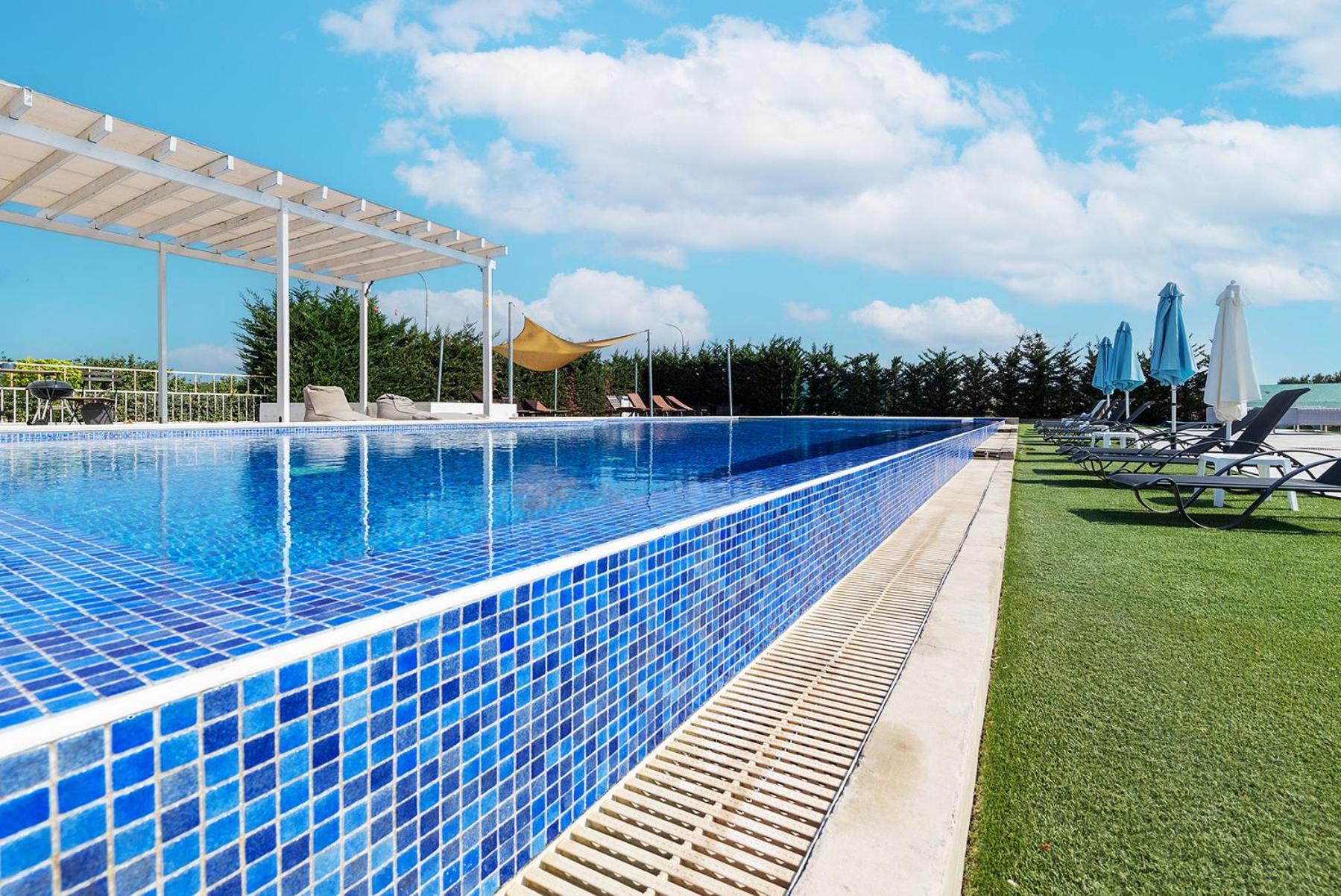 Blue Diamond Beach Villas بافوس المظهر الخارجي الصورة