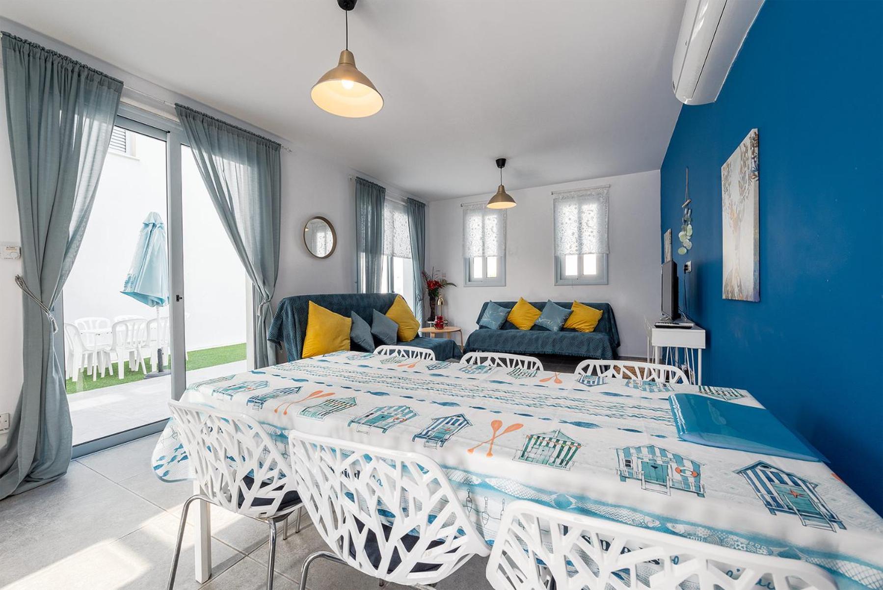 Blue Diamond Beach Villas بافوس المظهر الخارجي الصورة