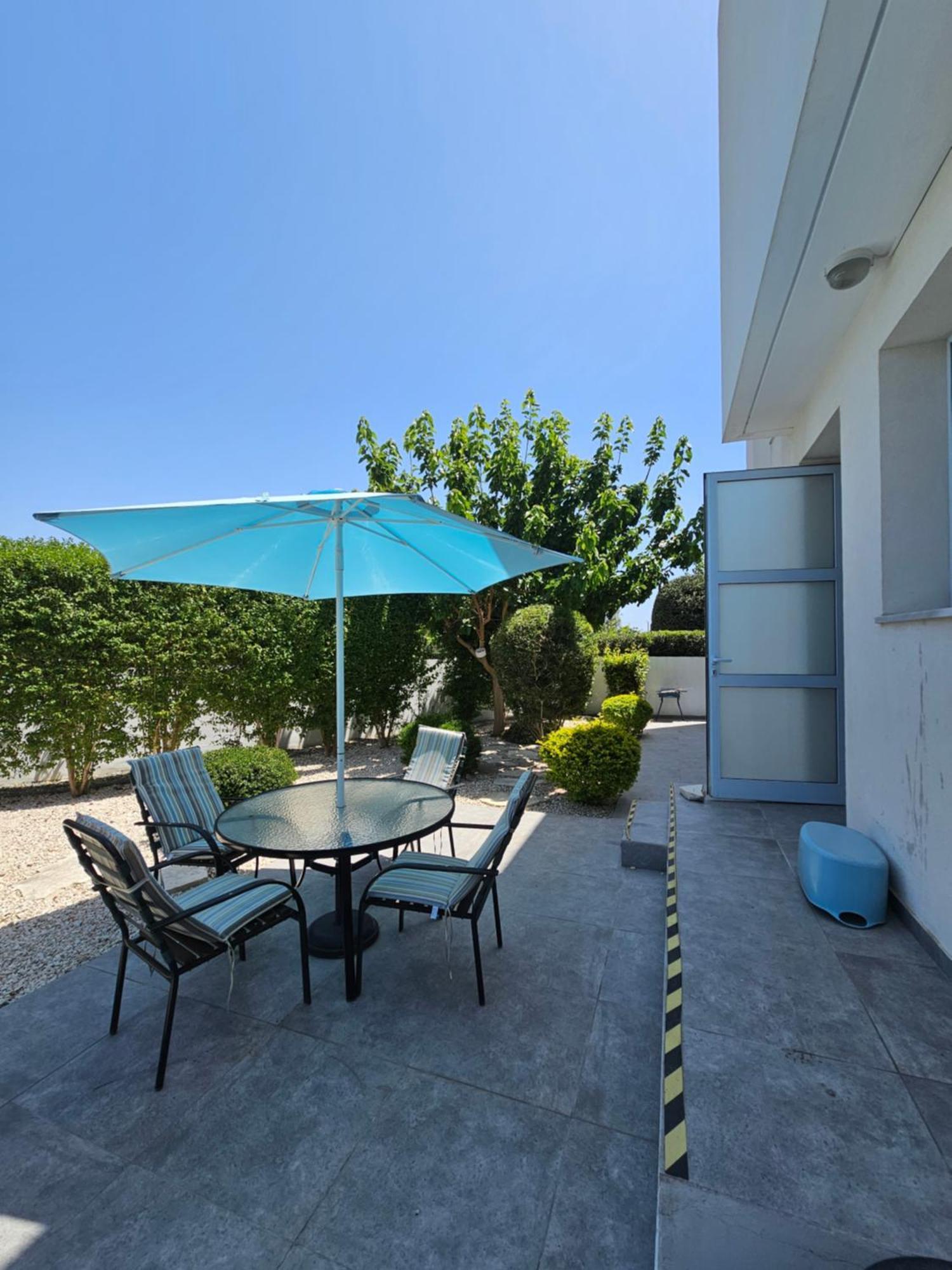 Blue Diamond Beach Villas بافوس المظهر الخارجي الصورة