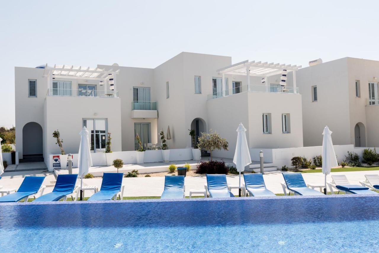 Blue Diamond Beach Villas بافوس المظهر الخارجي الصورة