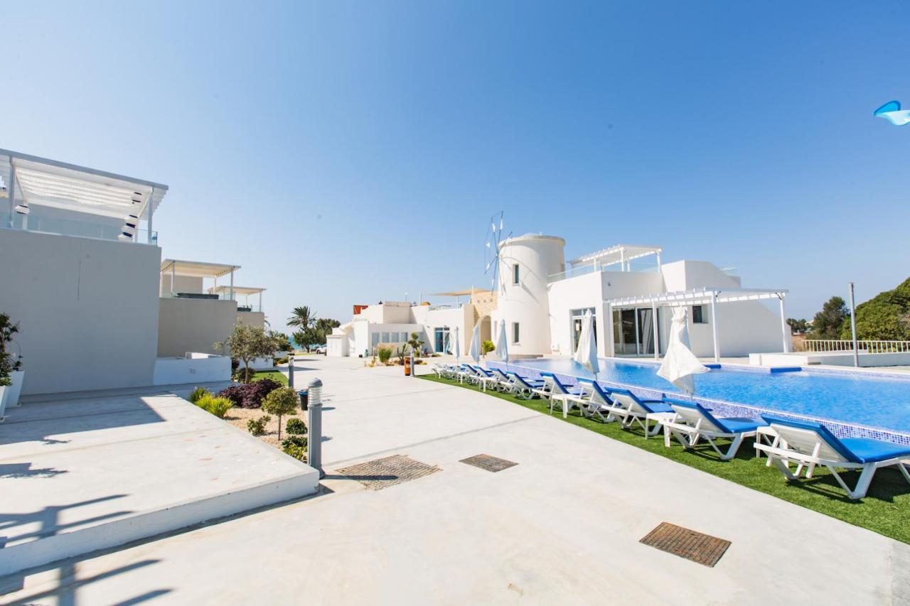 Blue Diamond Beach Villas بافوس المظهر الخارجي الصورة